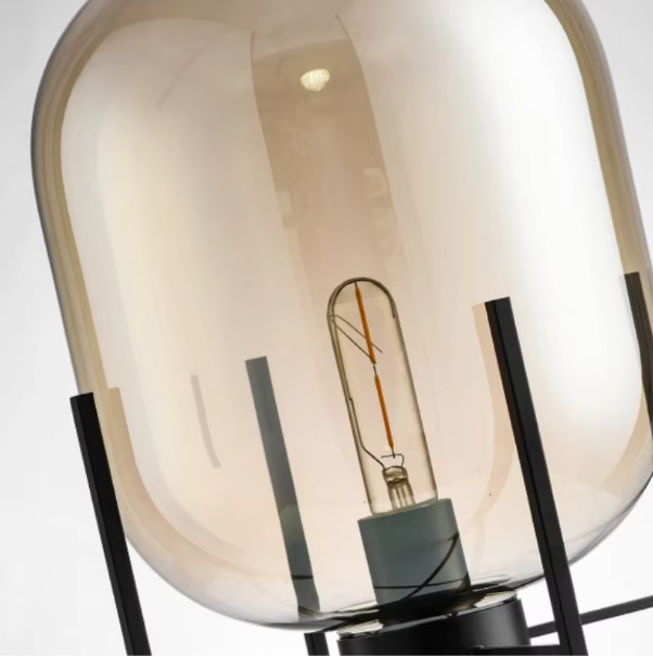 Nordic Four-Legged Lamp